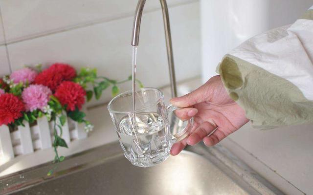 水