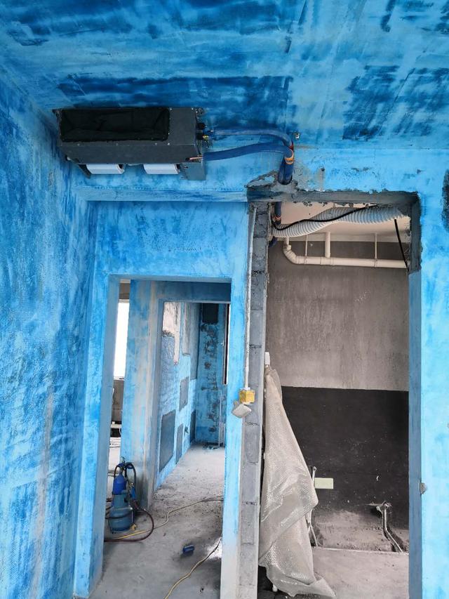 客厅装中央空调还是普通空调