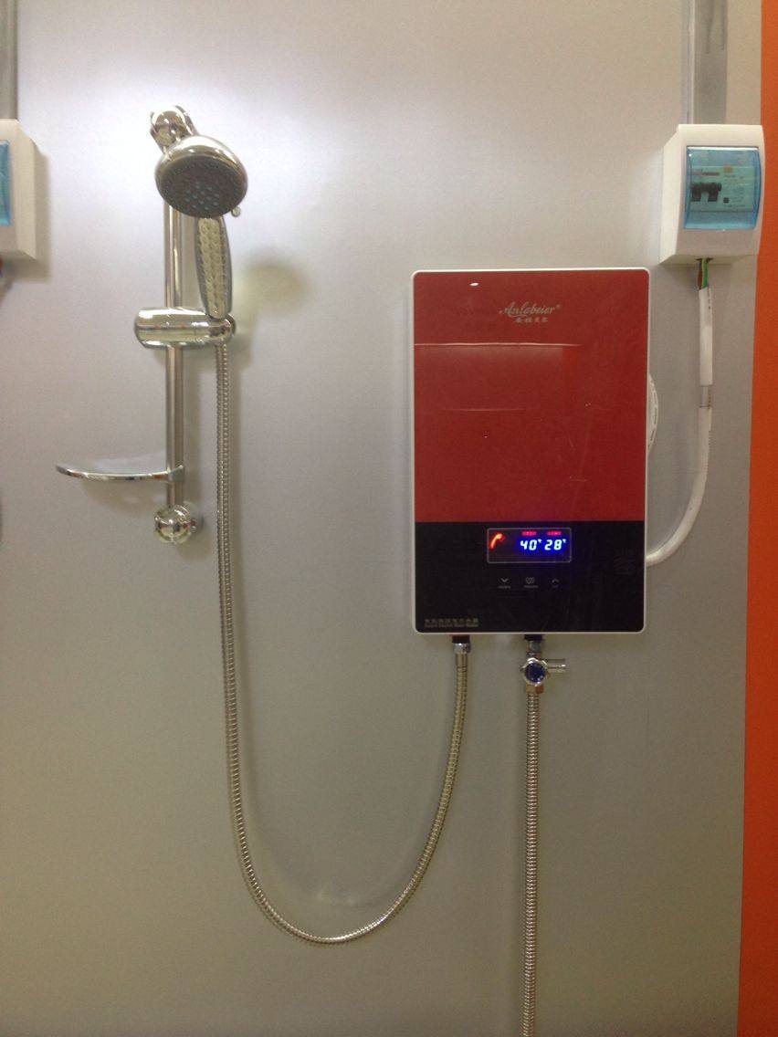 热水器点火后一会熄灭怎么回事 热水器打不着火怎么办